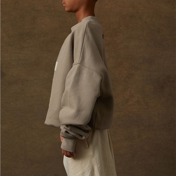 Kids Fear of God Heather Wood Crew Neck Sweatshirt - Picture 2 of 10